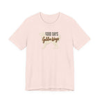 Golden Ways - Golden Retriever Mom T-Shirt in Soft Pink