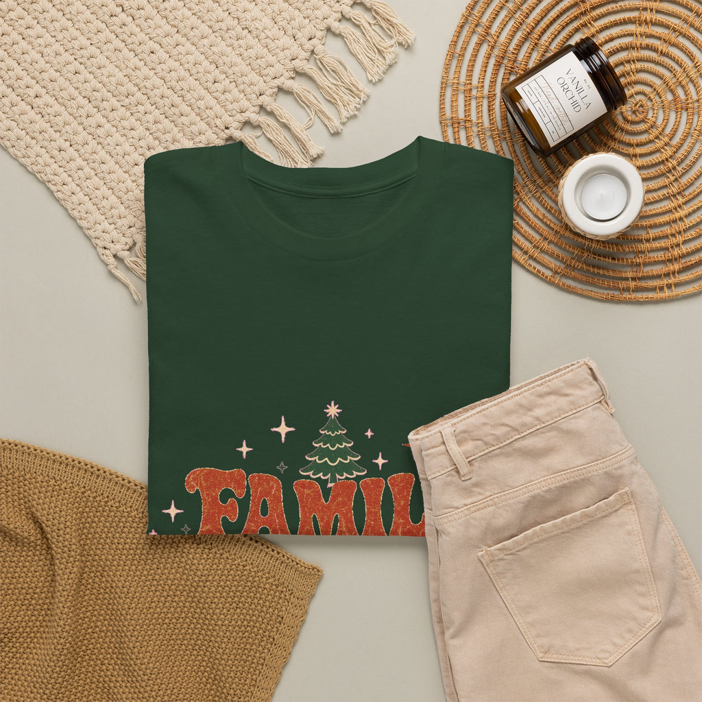 Retro Family Christmas 2026 Heavy Cotton Tee