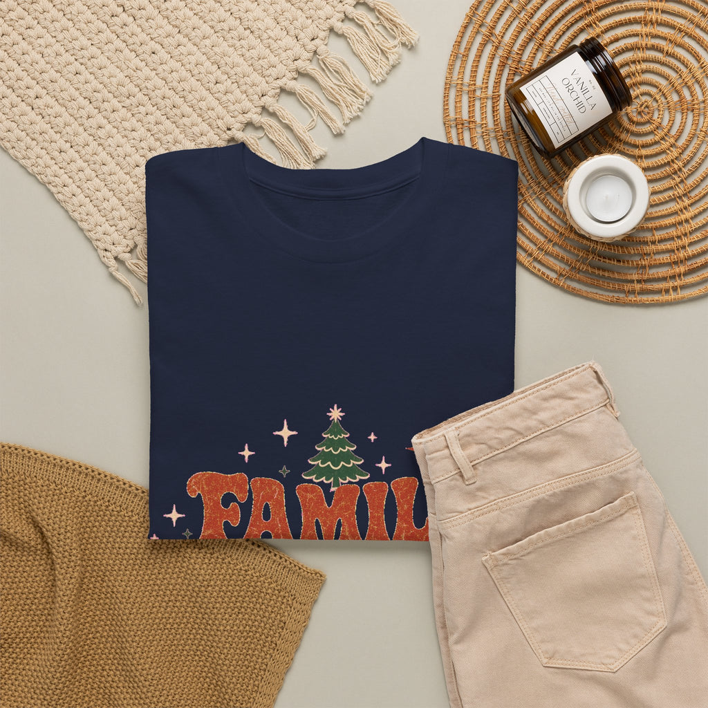 Retro Family Christmas 2026 Heavy Cotton Tee