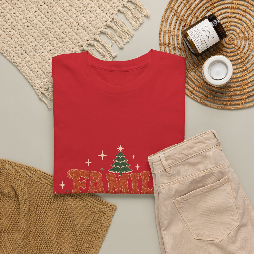 Retro Family Christmas 2026 Heavy Cotton Tee